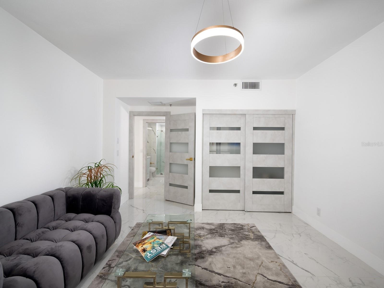 BAY PLAZA - Residential Lease