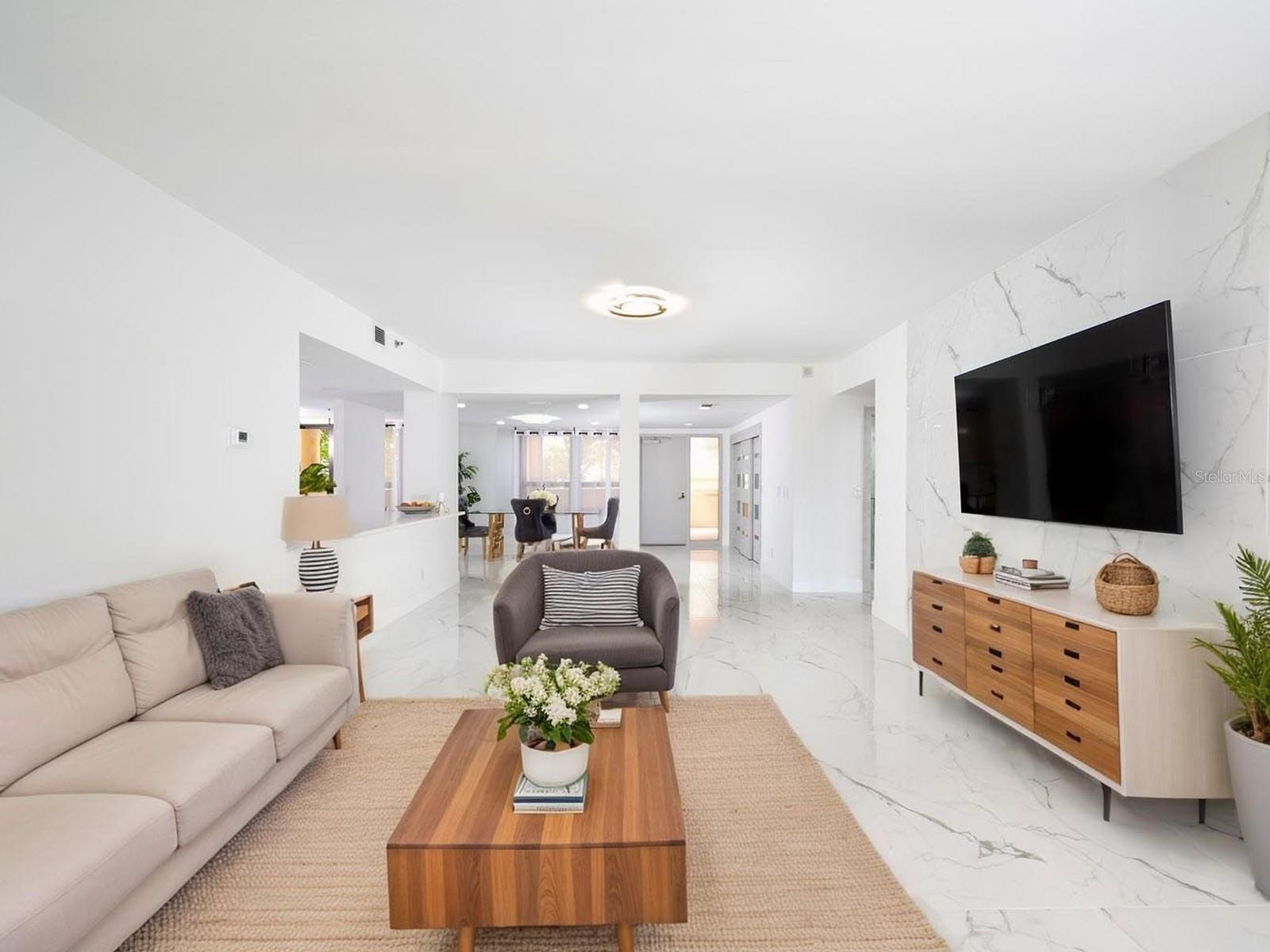 BAY PLAZA - Residential Lease