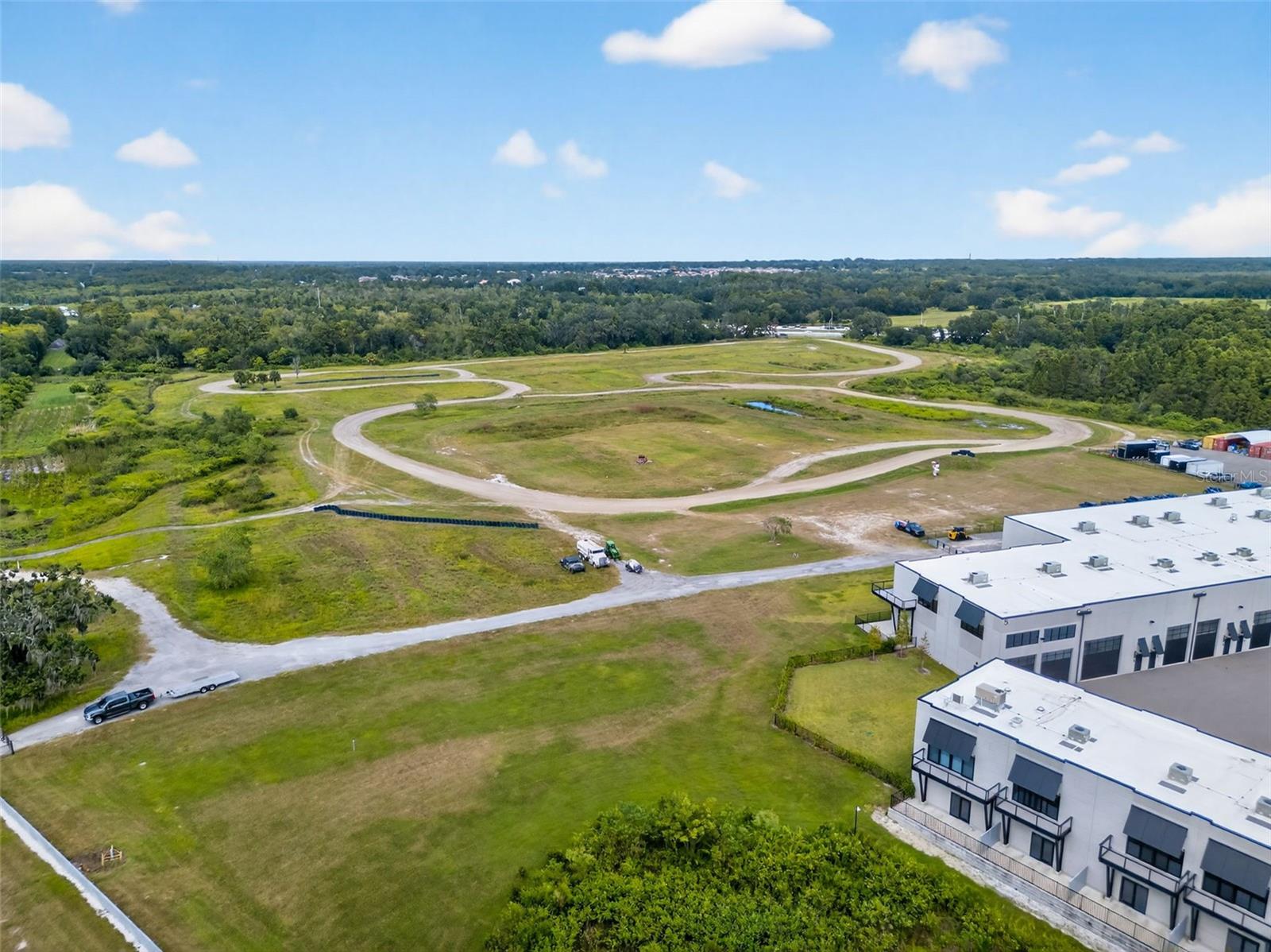 MOTOR ENCLAVE PH 1 - Commercial Sale