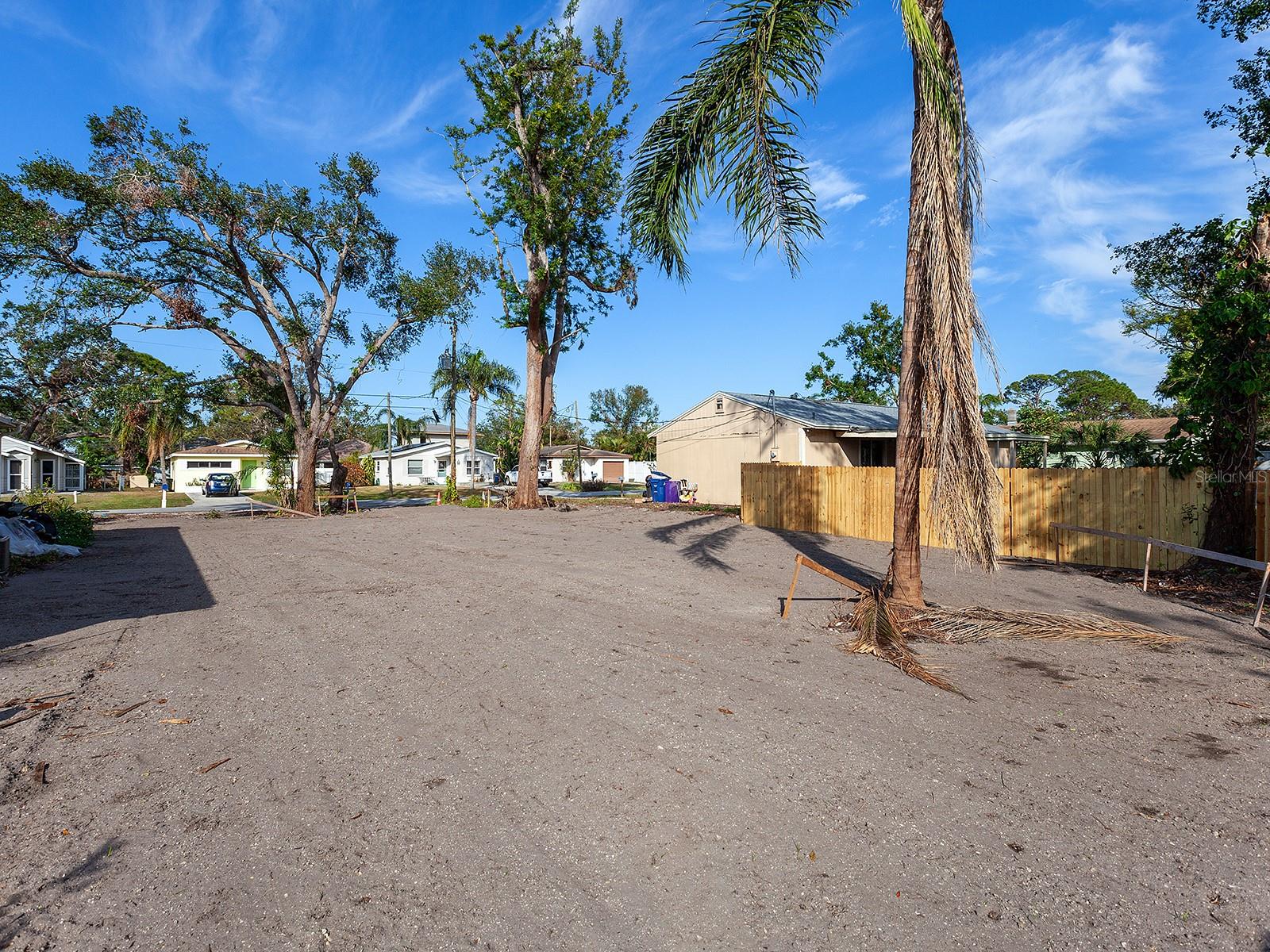 HYDE PARK TERRACE - Land