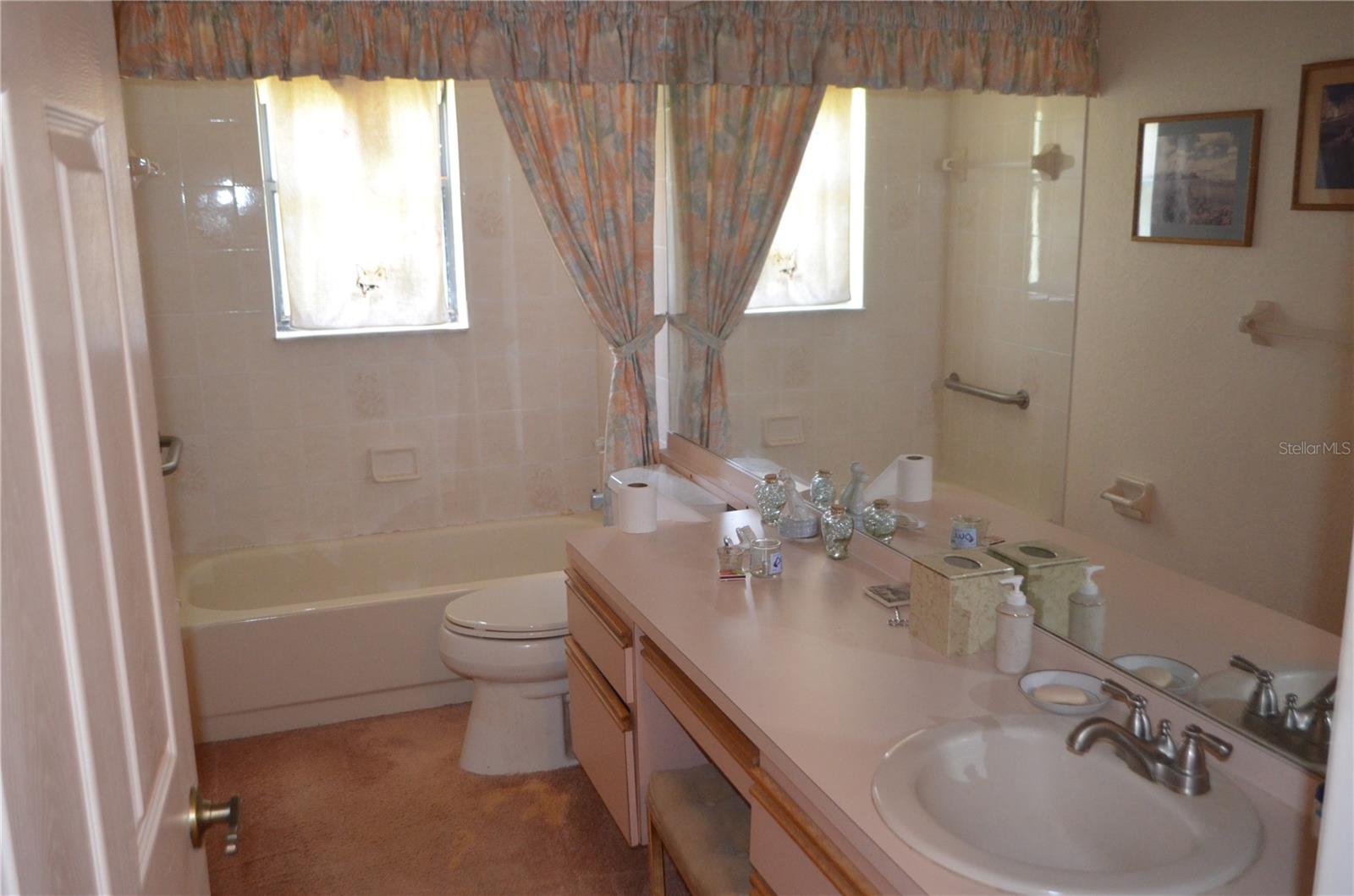 GLEN LAKES PHASE ONE UNIT 1 LOT 230 - Residential