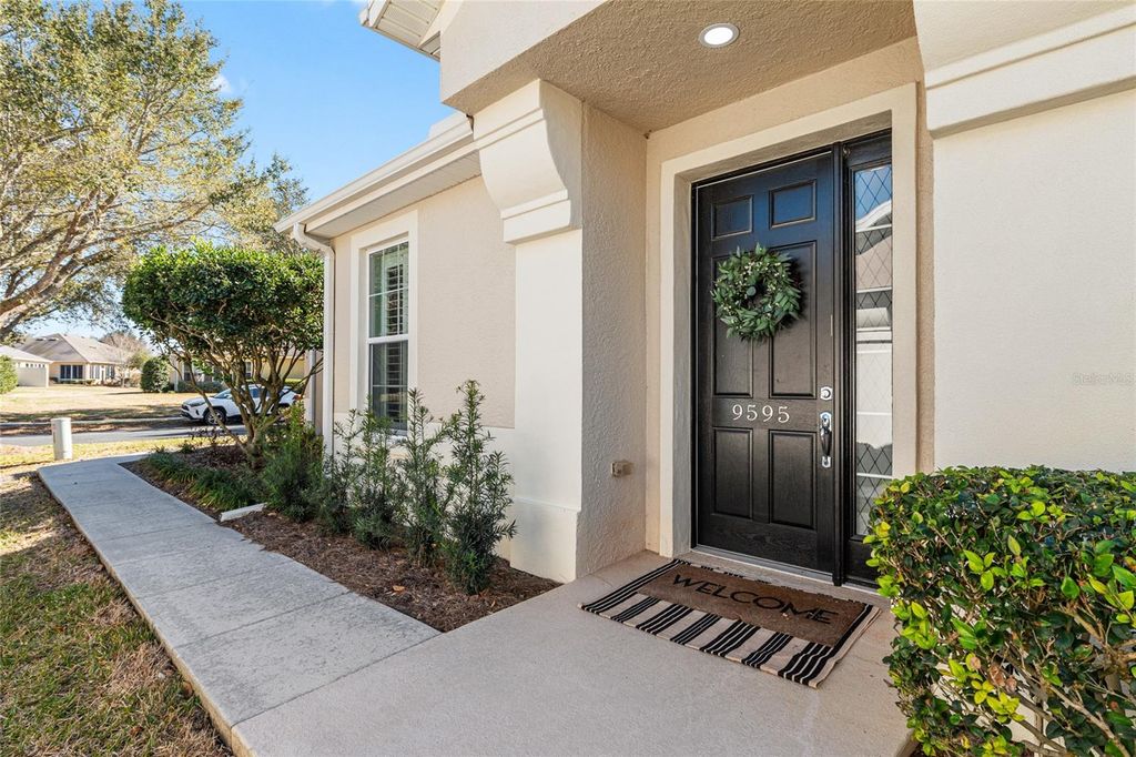Photo of 9595 SW 70th Loop, Ocala, FL 34481 (MLS # OM719646)