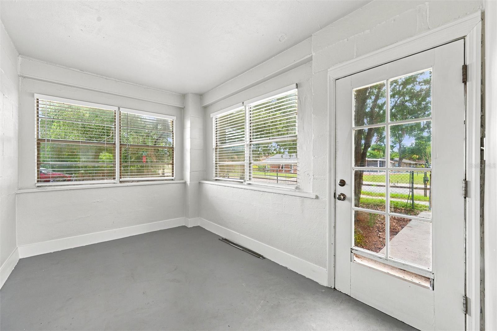 2425 9TH AVENUE E, BRADENTON, FL, 34208 2 2425 9TH AVENUE E
