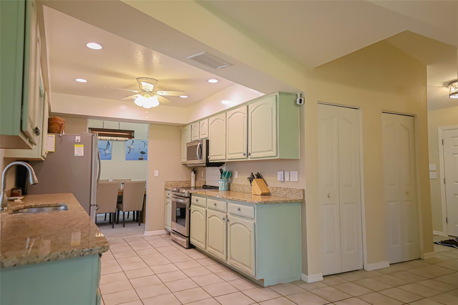 QUAIL LAKE - Residential Lease