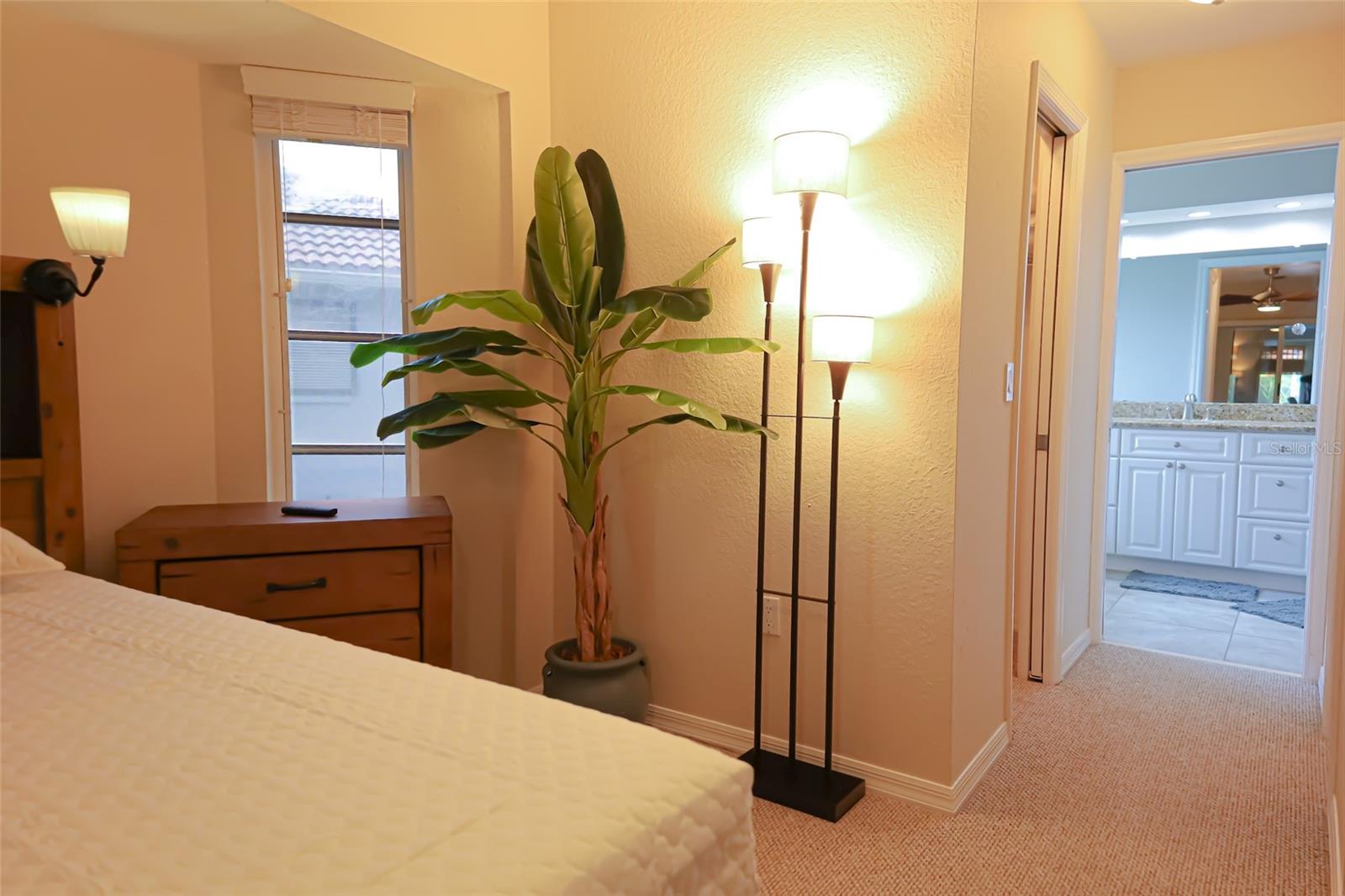 QUAIL LAKE - Residential Lease