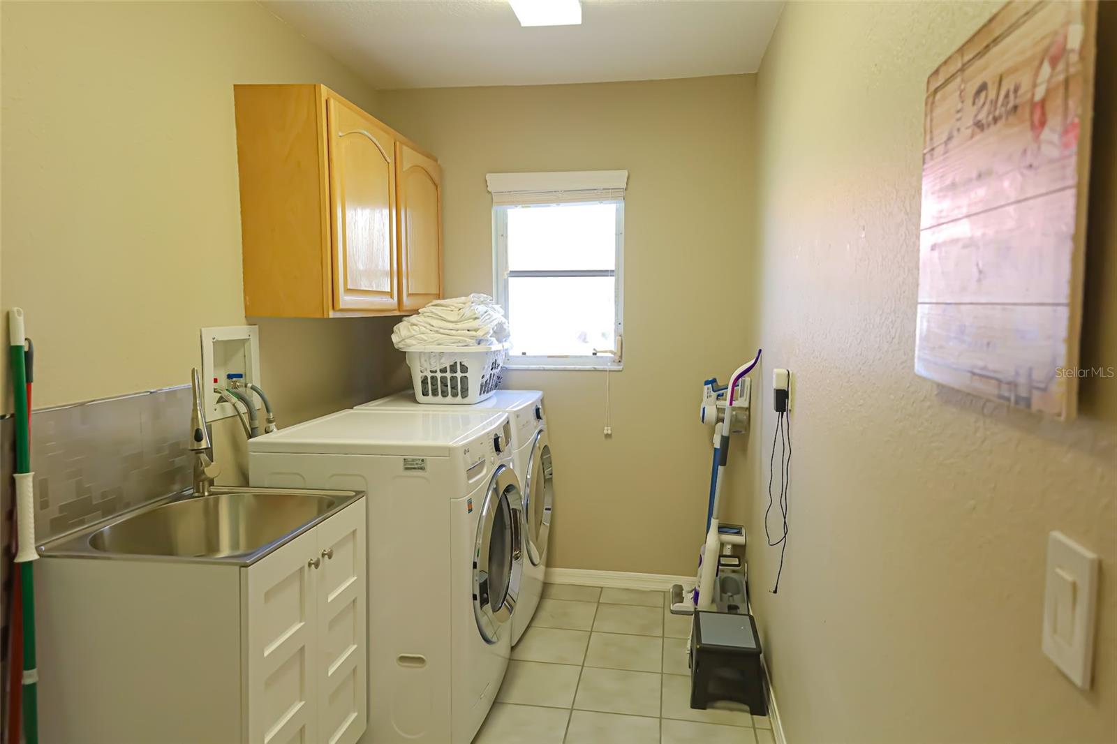 QUAIL LAKE - Residential Lease