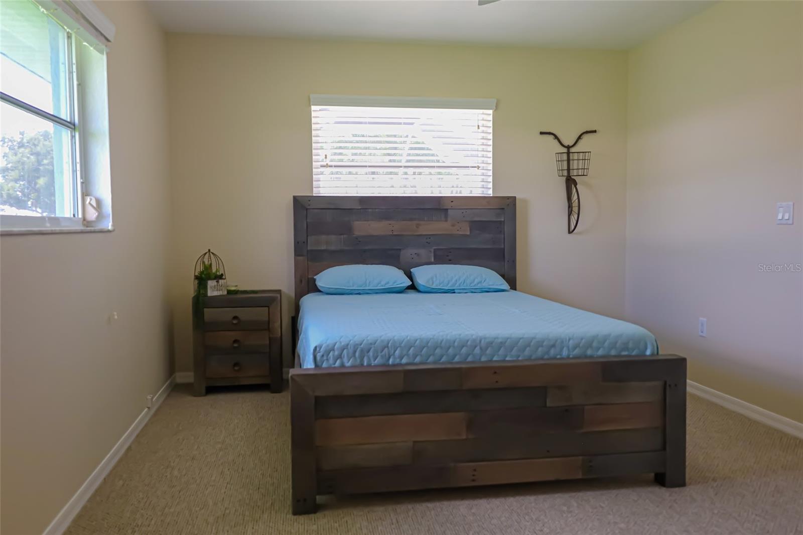 QUAIL LAKE - Residential Lease