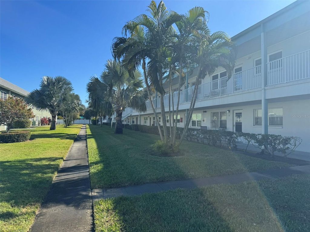 Photo of 5267 81st Street N #20, St Petersburg, FL 33709 (MLS # TB8468576)