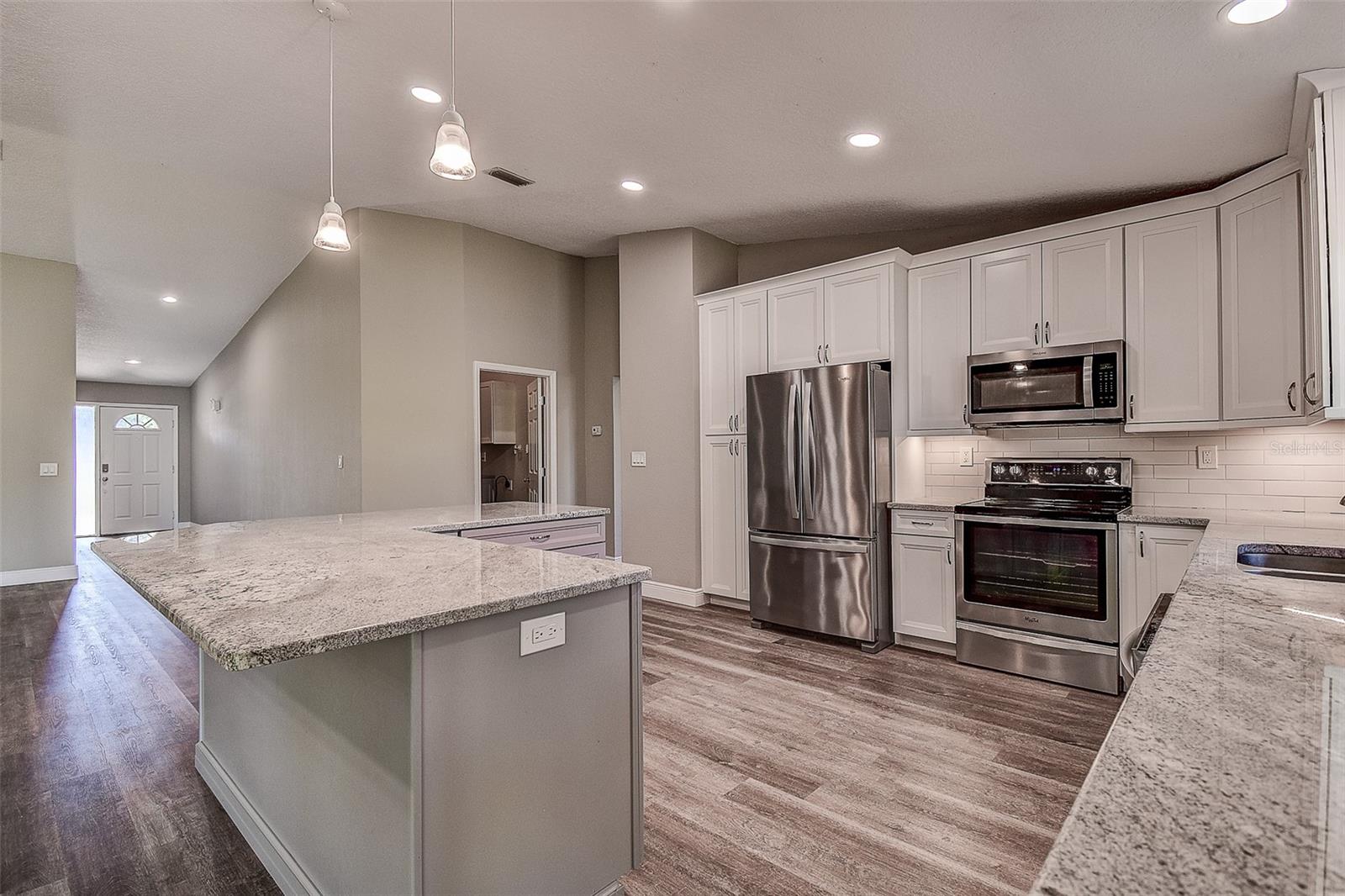 WHISPER LAKE SUB - Residential