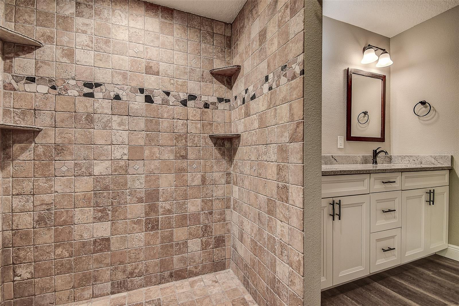 WHISPER LAKE SUB - Residential