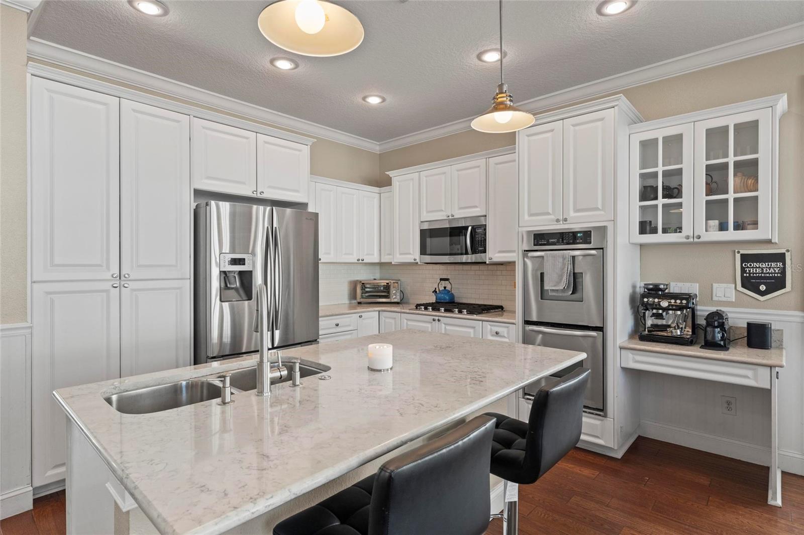 SAVANNAH POINTE - Residential