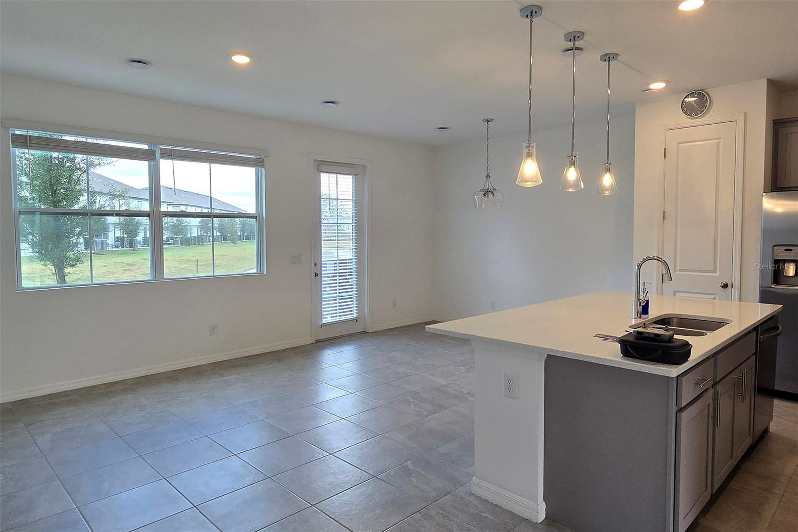 FESTIVAL PH 5 - Residential