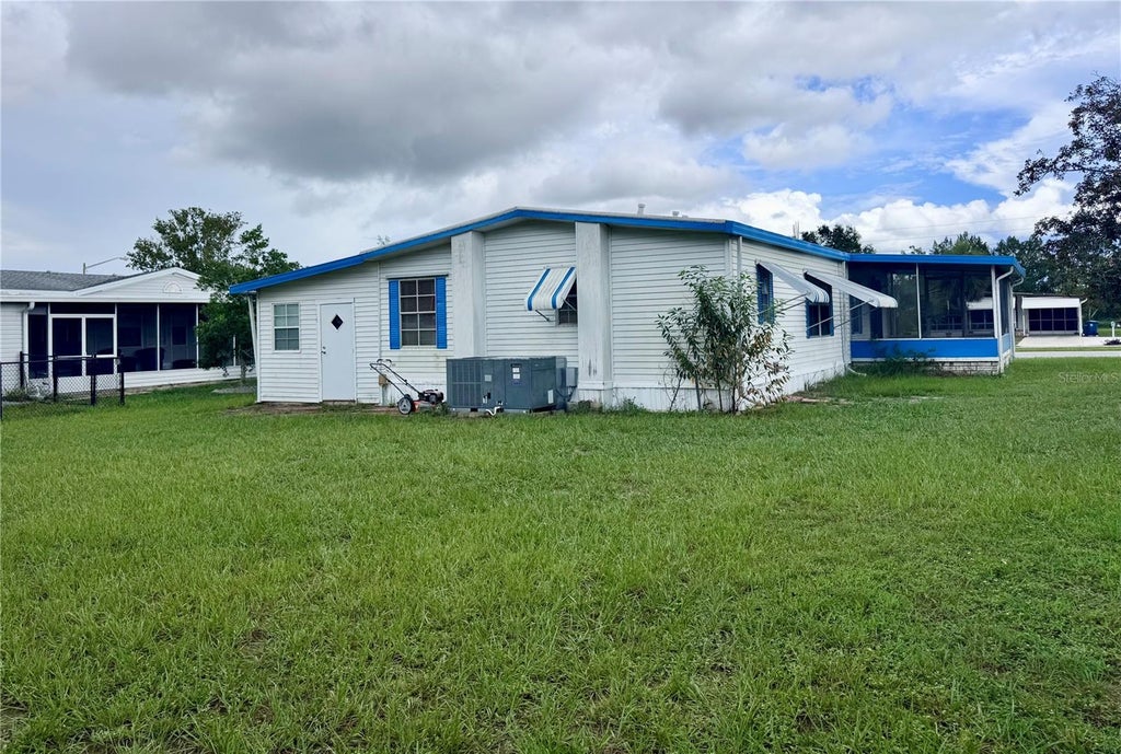 Photo of 15407 Brookridge Boulevard, Brooksville, FL 34613 (MLS # W7889588)