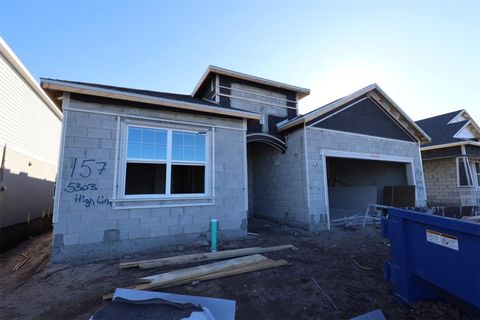 Photo of 5303 High Line Drive, Saint Cloud, FL 34771 (MLS # O6378522)