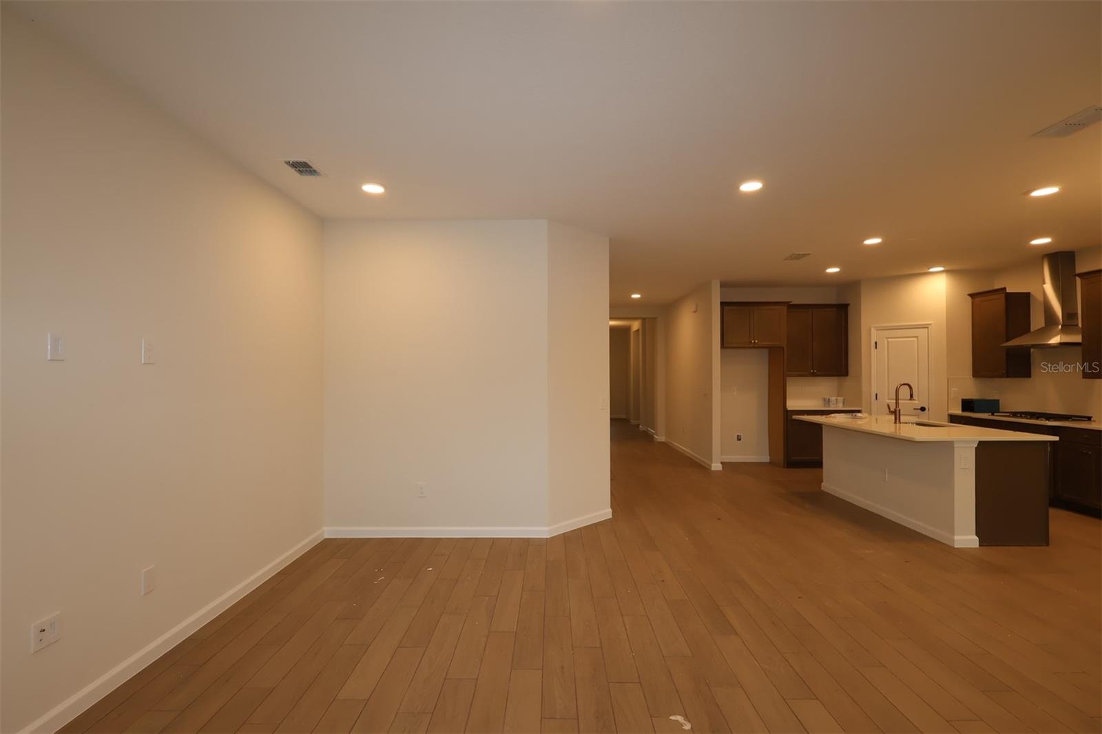 5303 HIGH LINE DRIVE