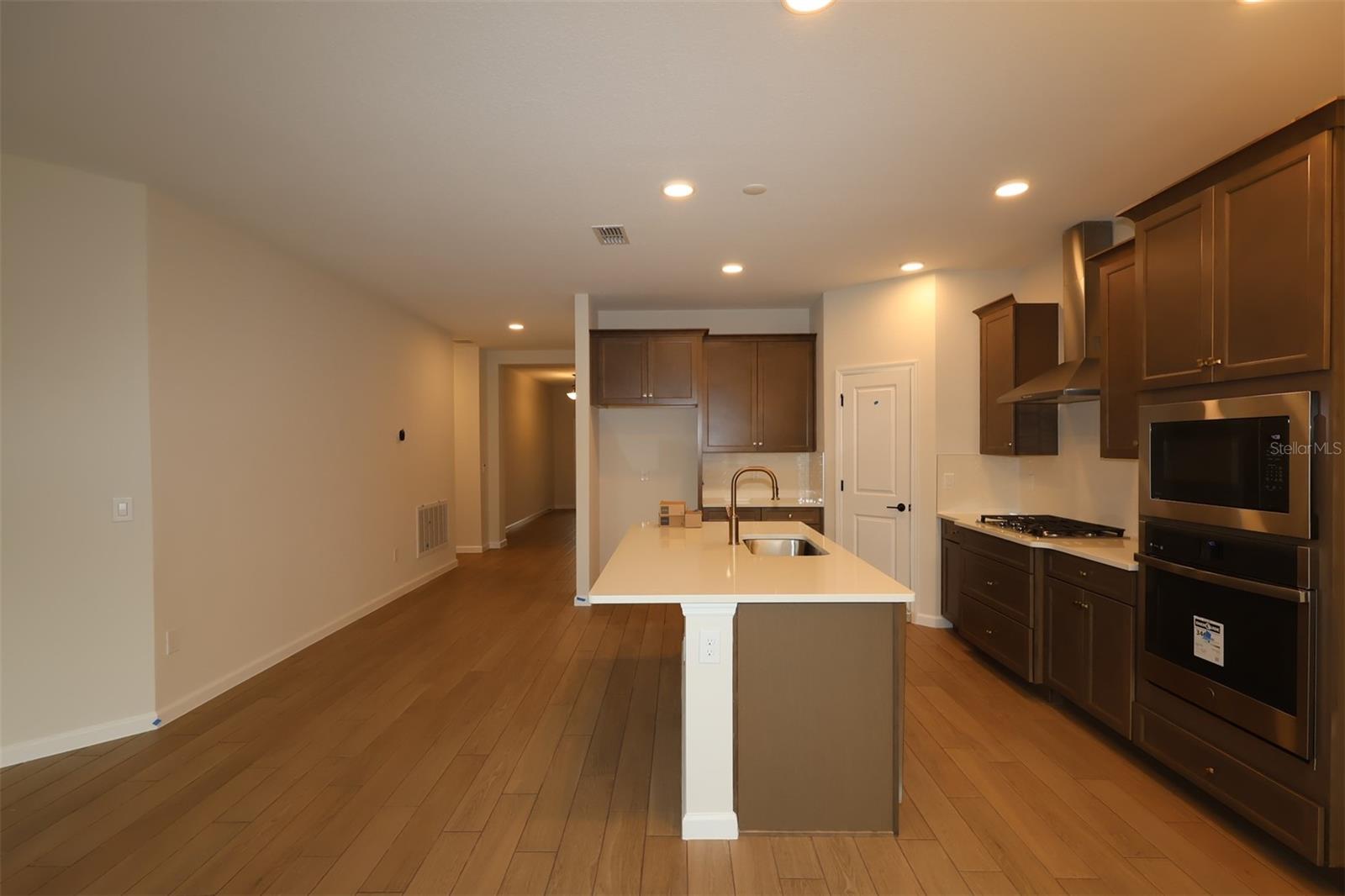 5303 HIGH LINE DRIVE