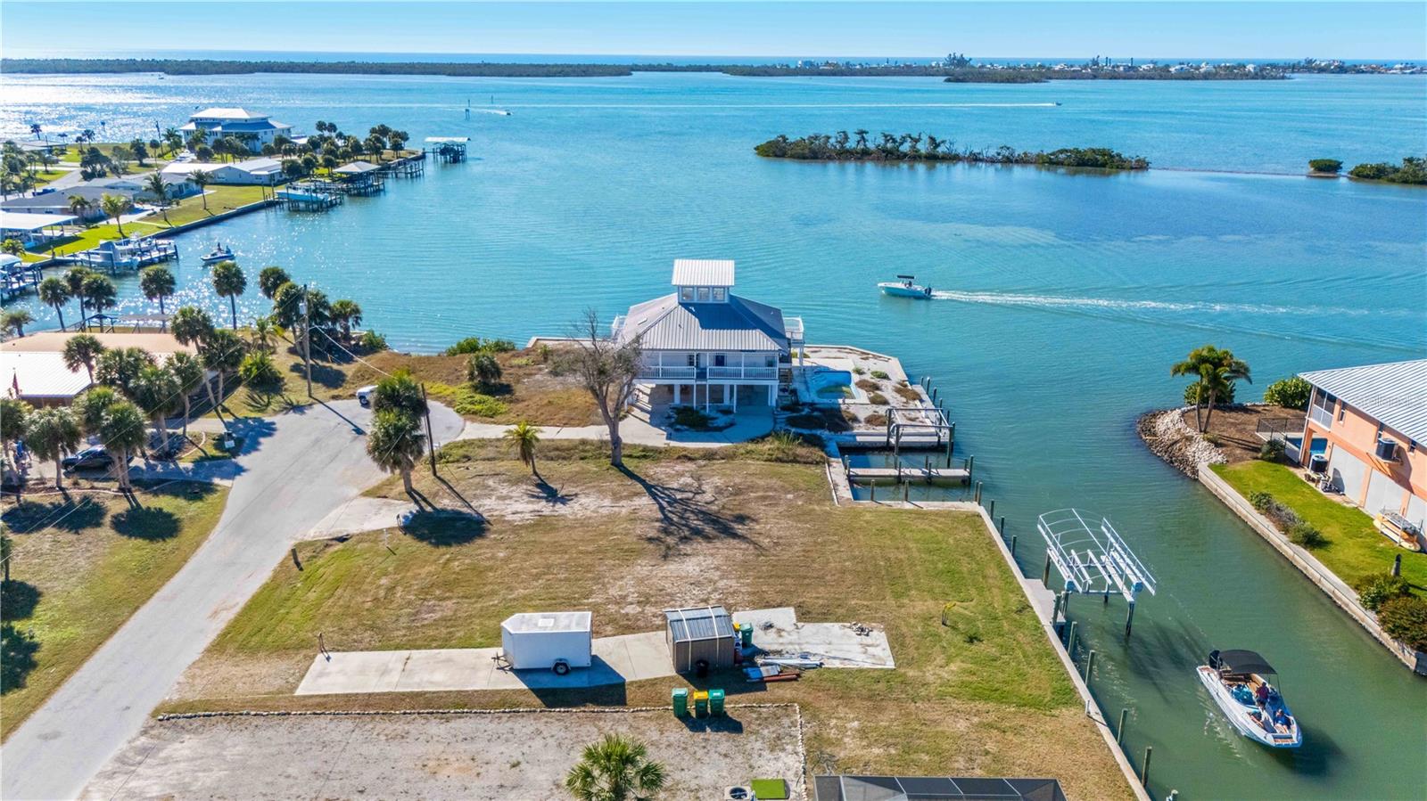 GROVE CITY SHORES - Land