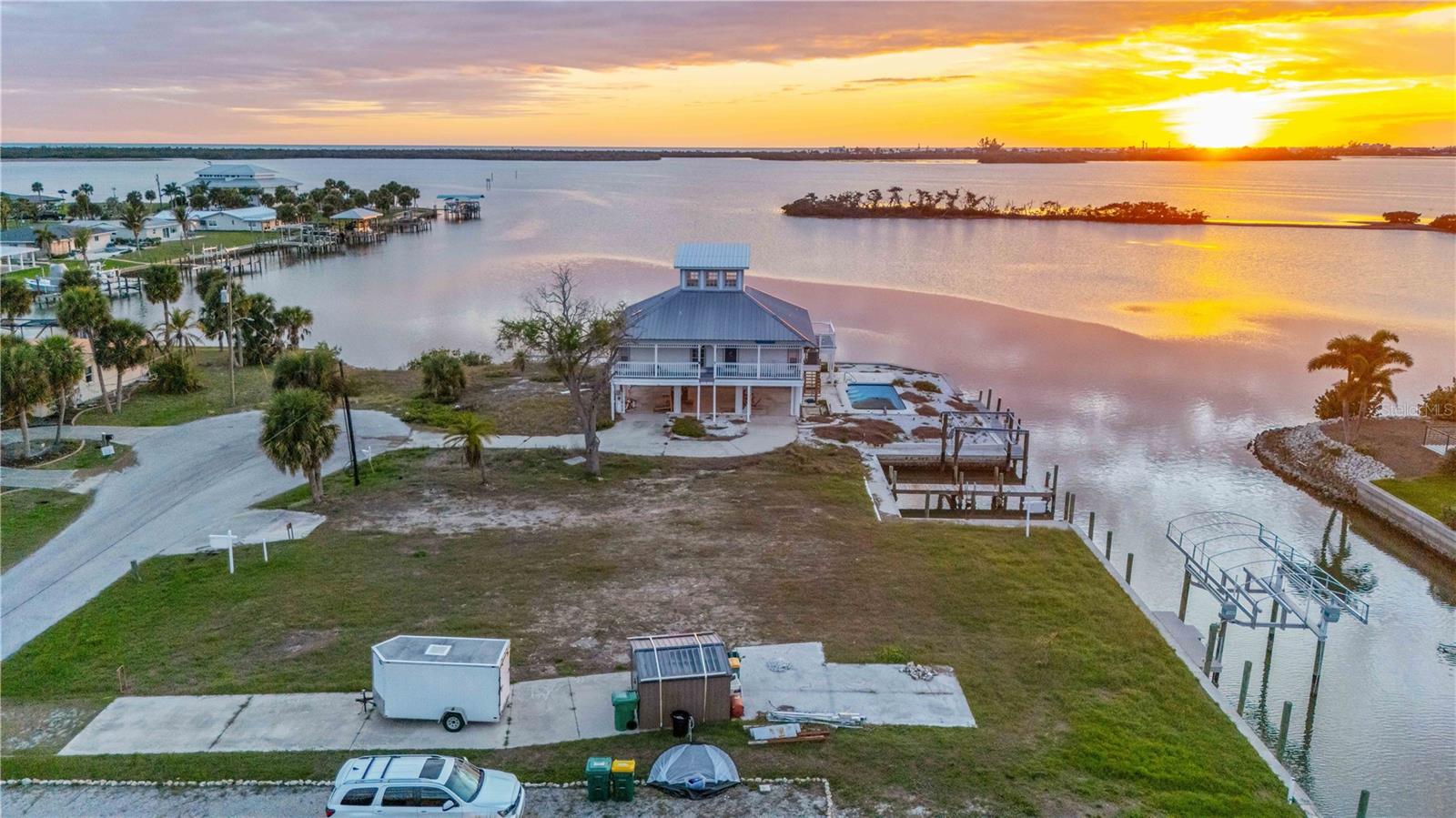 GROVE CITY SHORES - Land