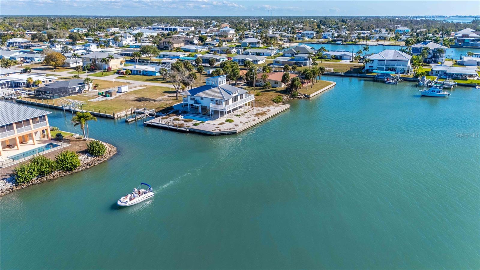 GROVE CITY SHORES - Land