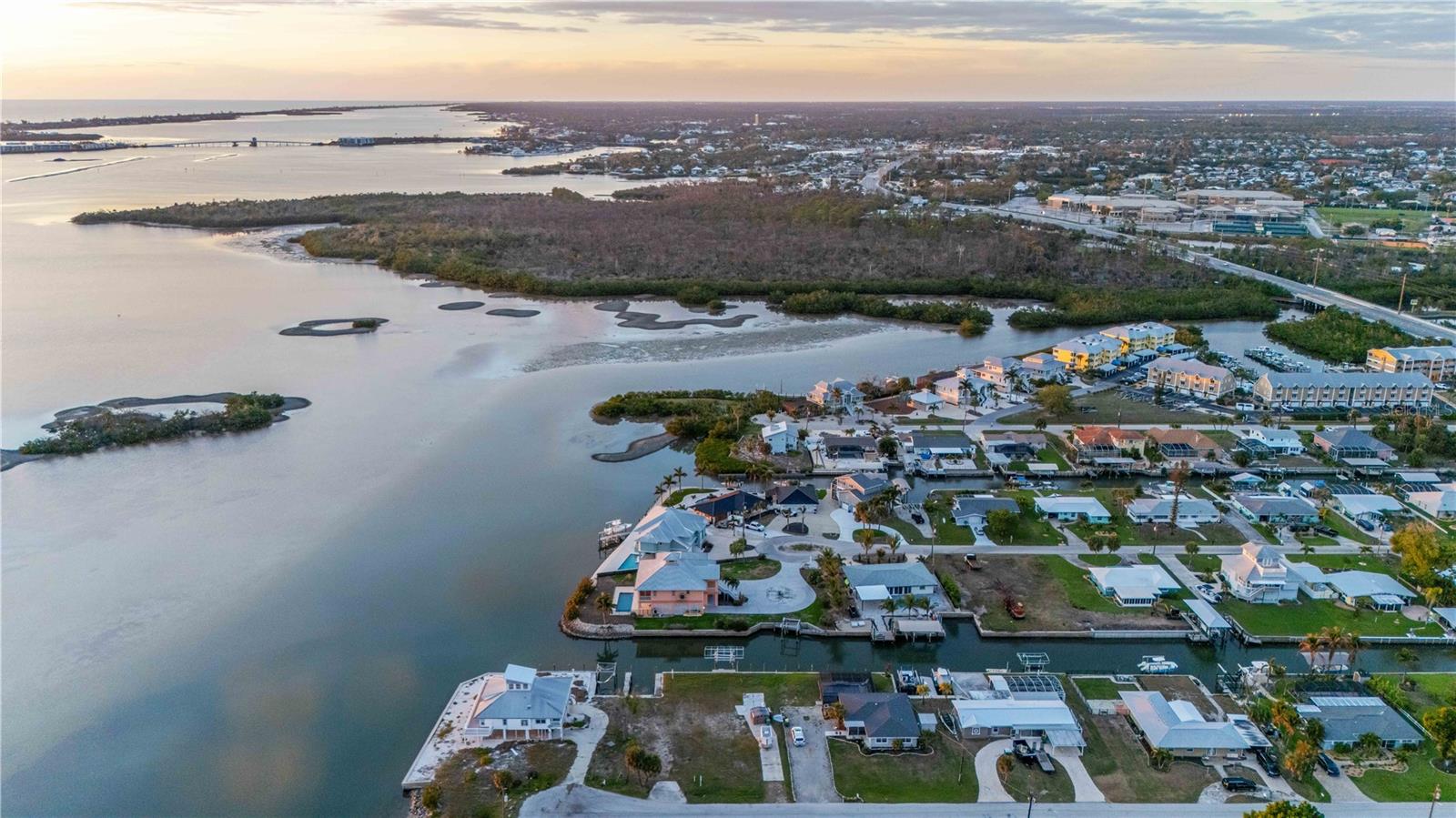 GROVE CITY SHORES - Land