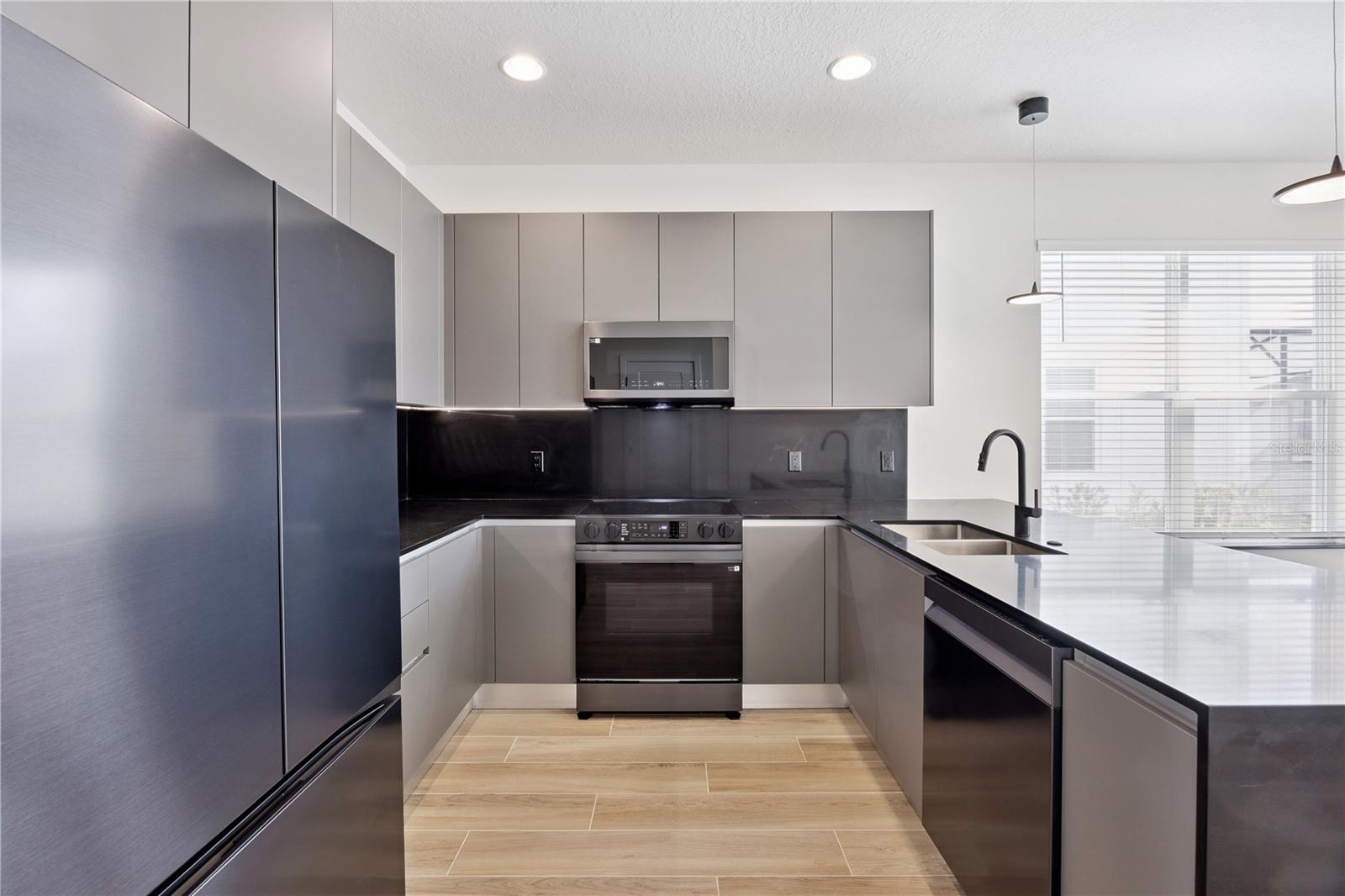 TRANQUILITY TWNHMS - Residential Lease