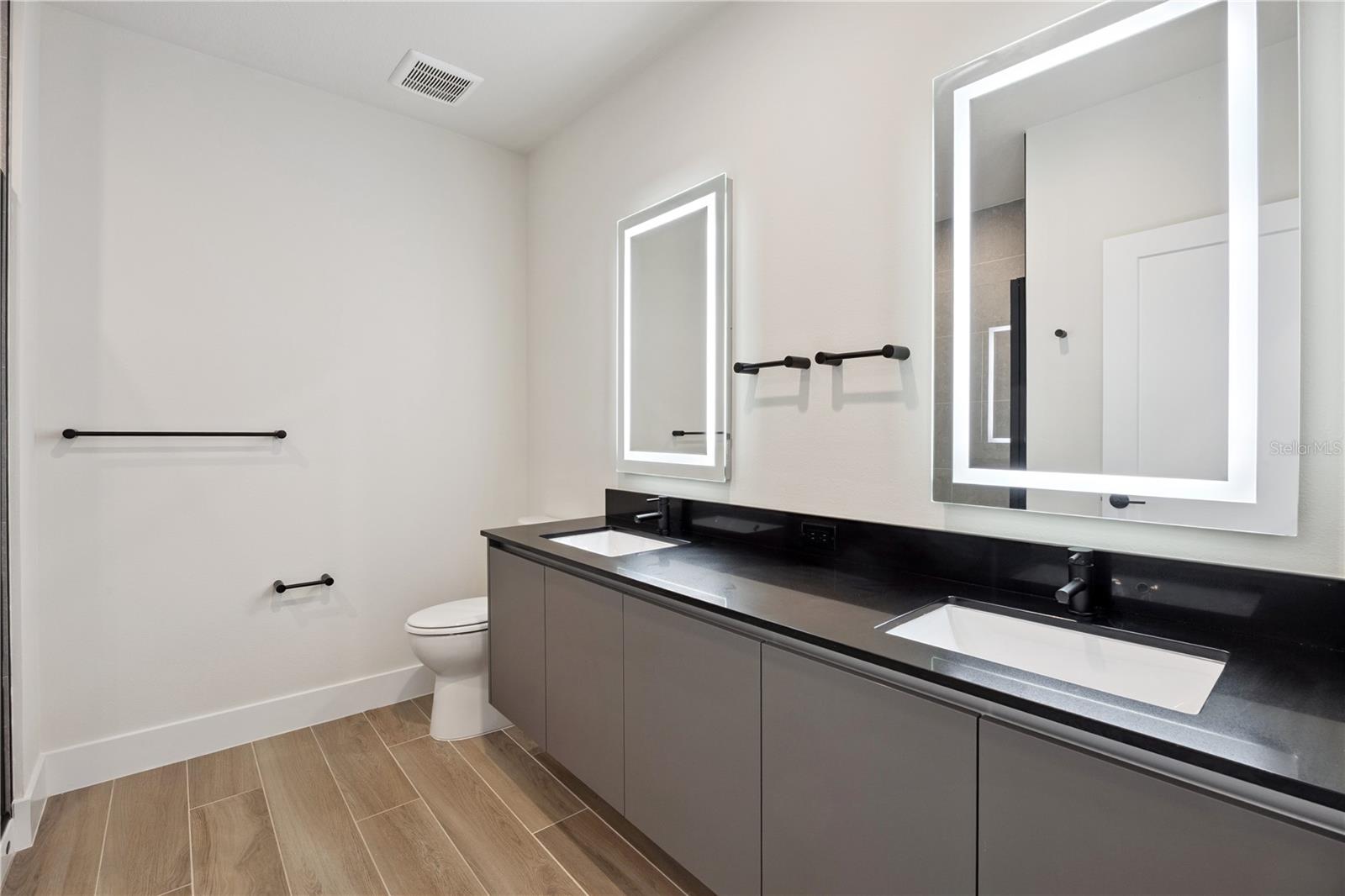 TRANQUILITY TWNHMS - Residential Lease