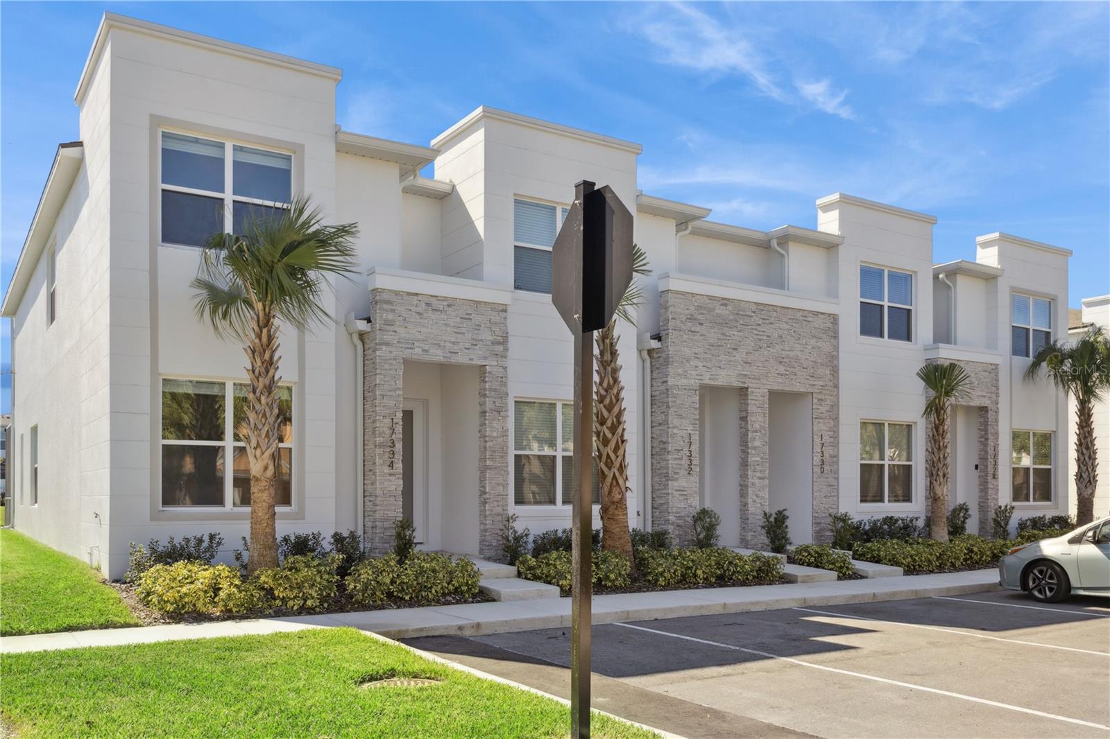 TRANQUILITY TWNHMS - Residential Lease