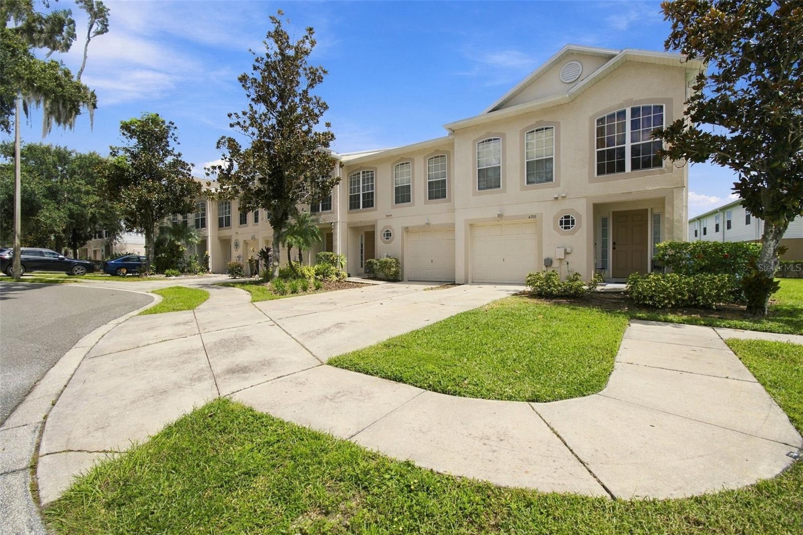 4709 ASHBURN POND WAY