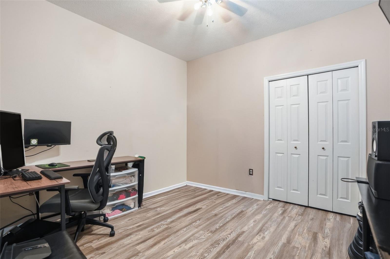 WOODLAND VILLAGE AT SHADOW RUN - Residential Lease