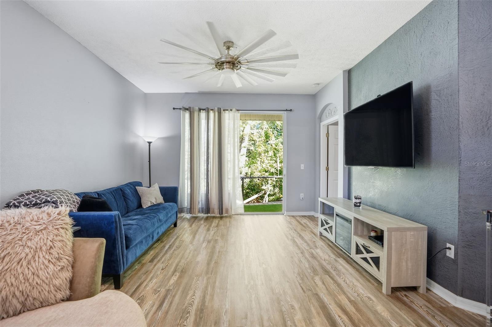 WOODLAND VILLAGE AT SHADOW RUN - Residential Lease