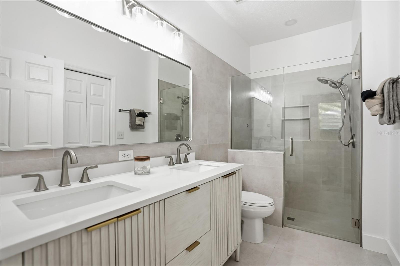 WOODLAND VILLAGE AT SHADOW RUN - Residential Lease