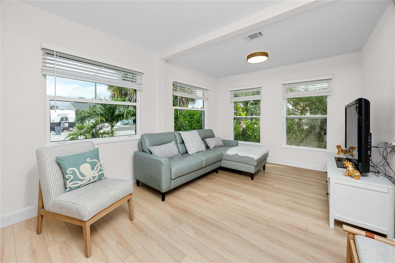 ST PETERSBURG BEACH REP - Residential