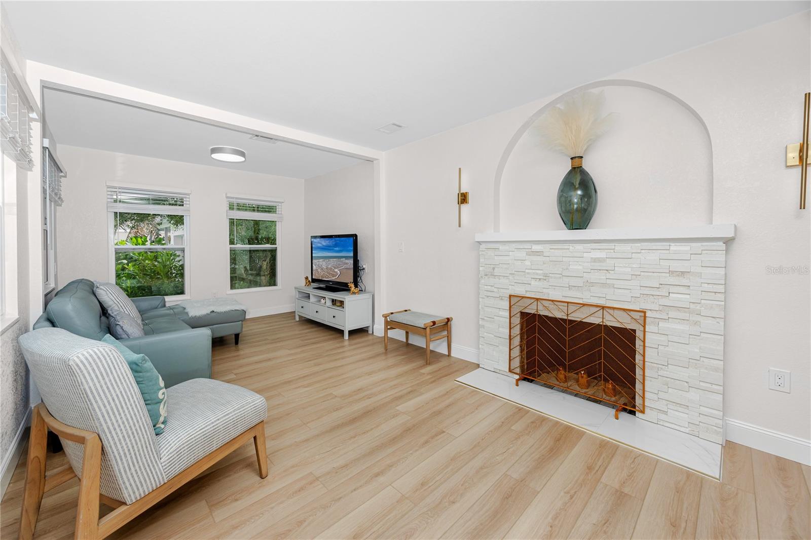 ST PETERSBURG BEACH REP - Residential