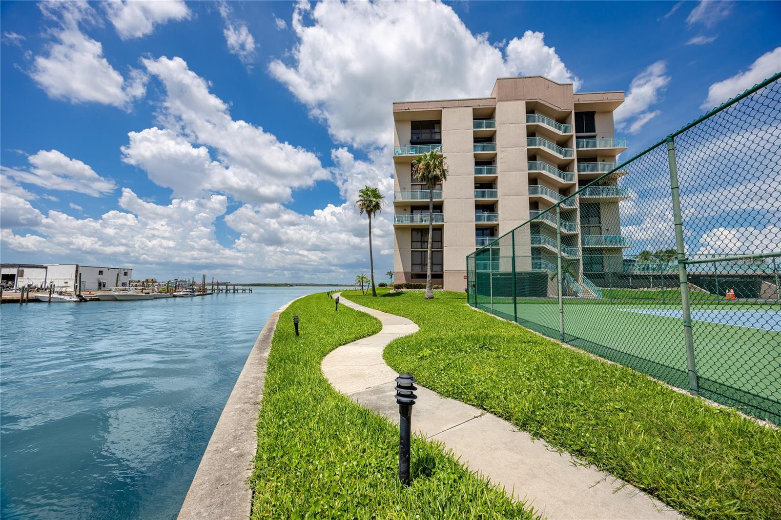 KEY CAPRI CONDO - Residential