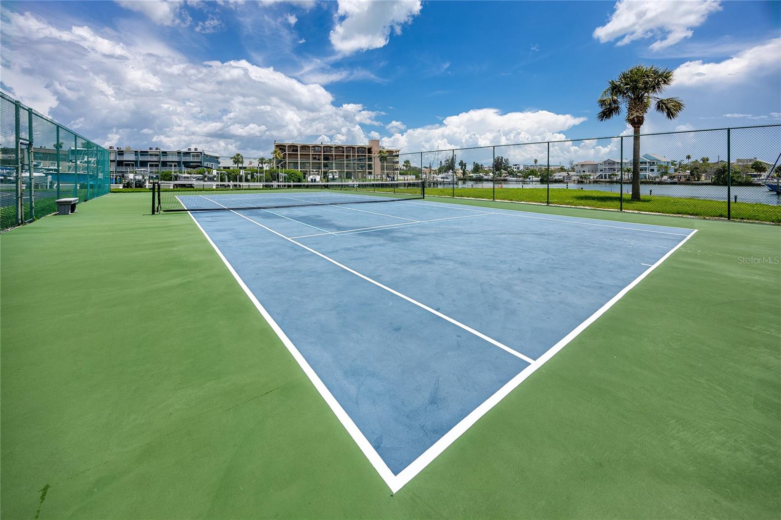 KEY CAPRI CONDO - Residential