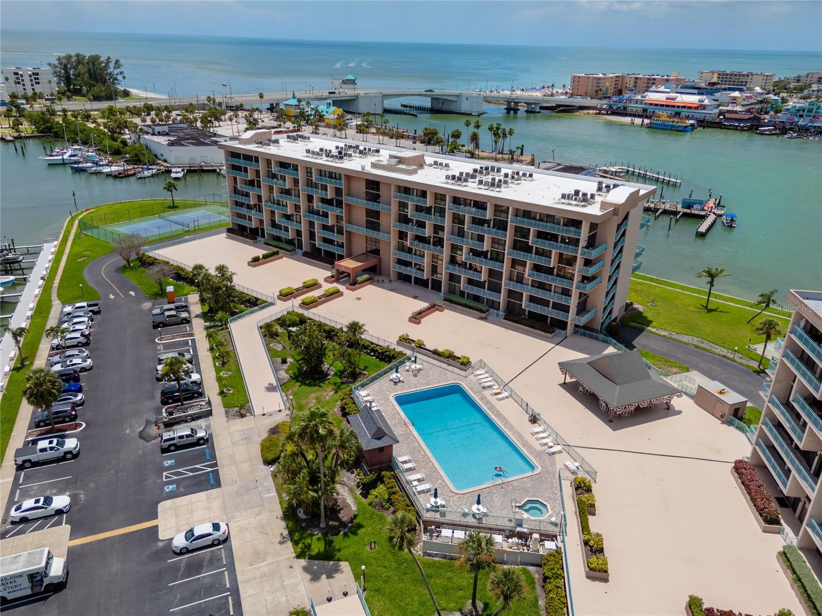 KEY CAPRI CONDO - Residential