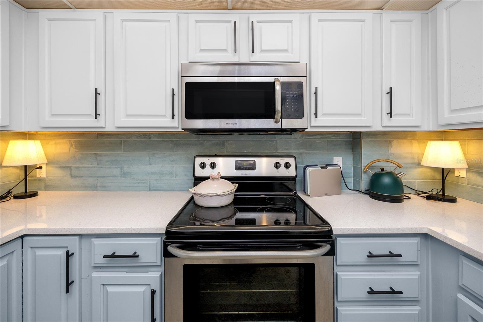 KEY CAPRI CONDO - Residential