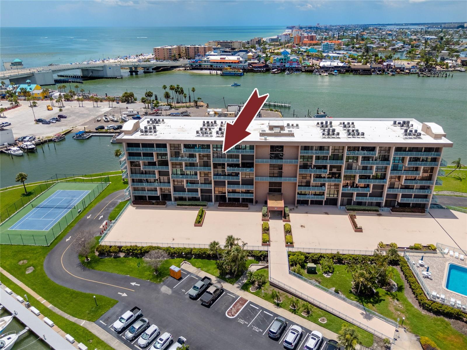 KEY CAPRI CONDO - Residential