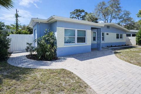 Photo of 1105 Connecticut Road, Tarpon Springs, FL 34689 (MLS # TB8492237)