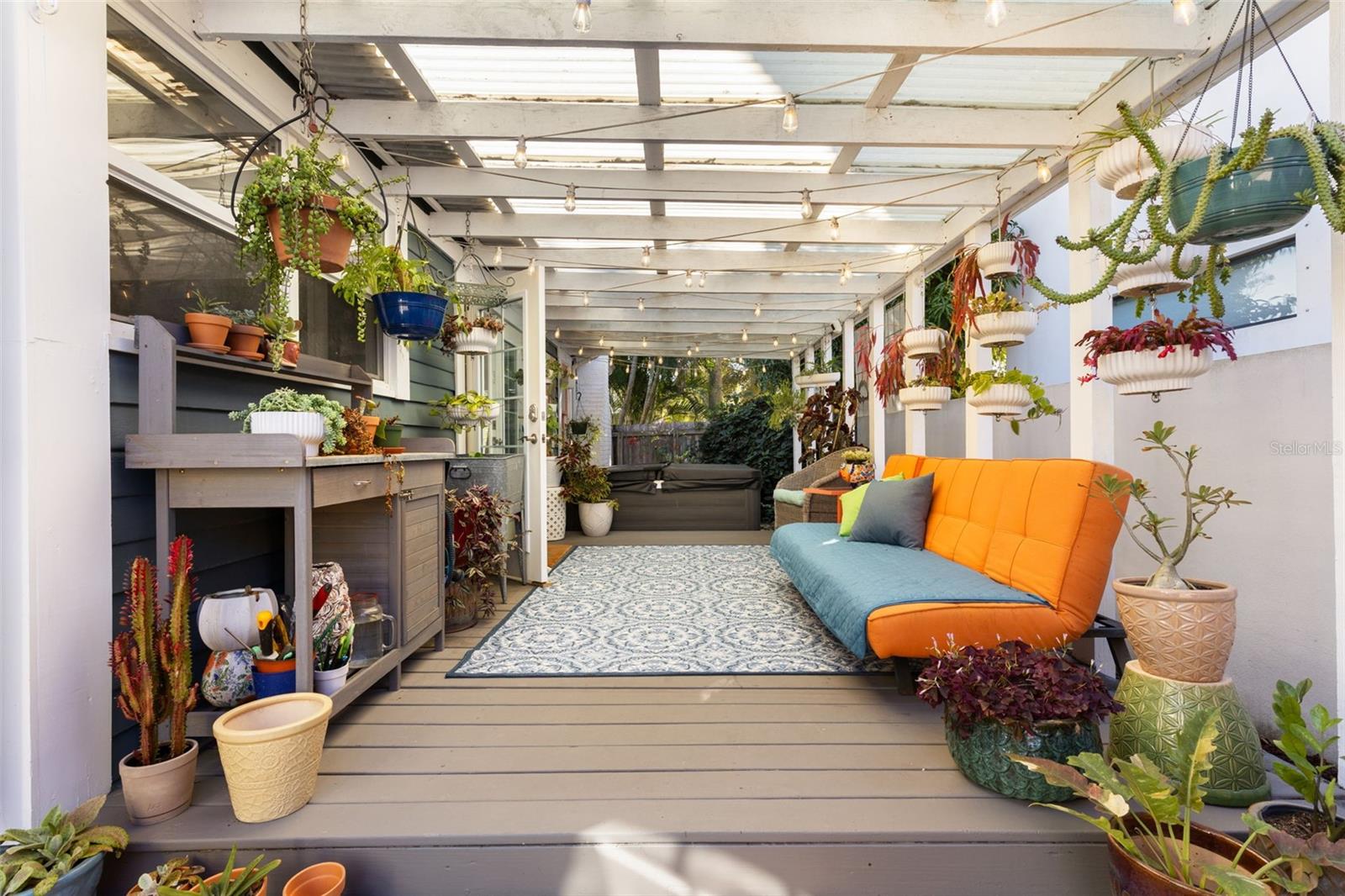 ST PETERSBURG INVESTMENT CO SUB - Residential