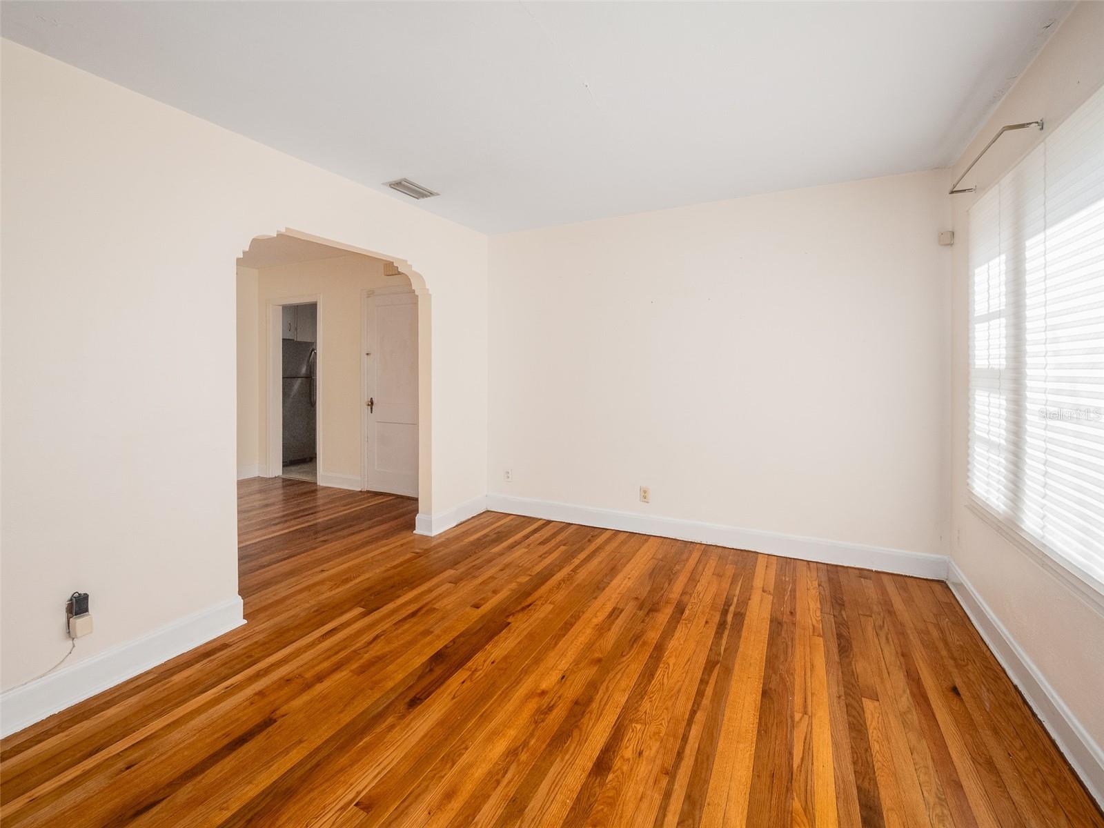 HIGHLAND GROVE - Residential
