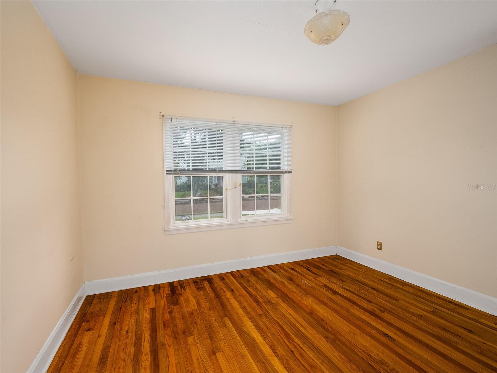 HIGHLAND GROVE - Residential
