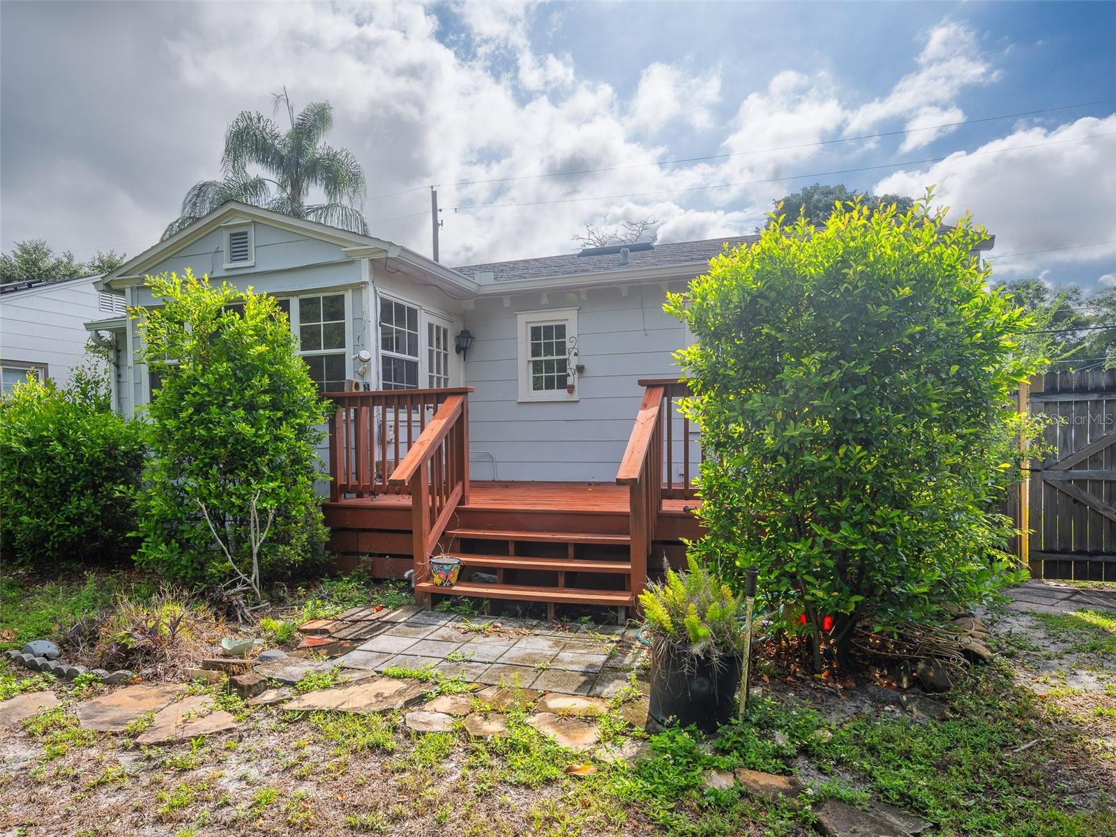 HIGHLAND GROVE - Residential