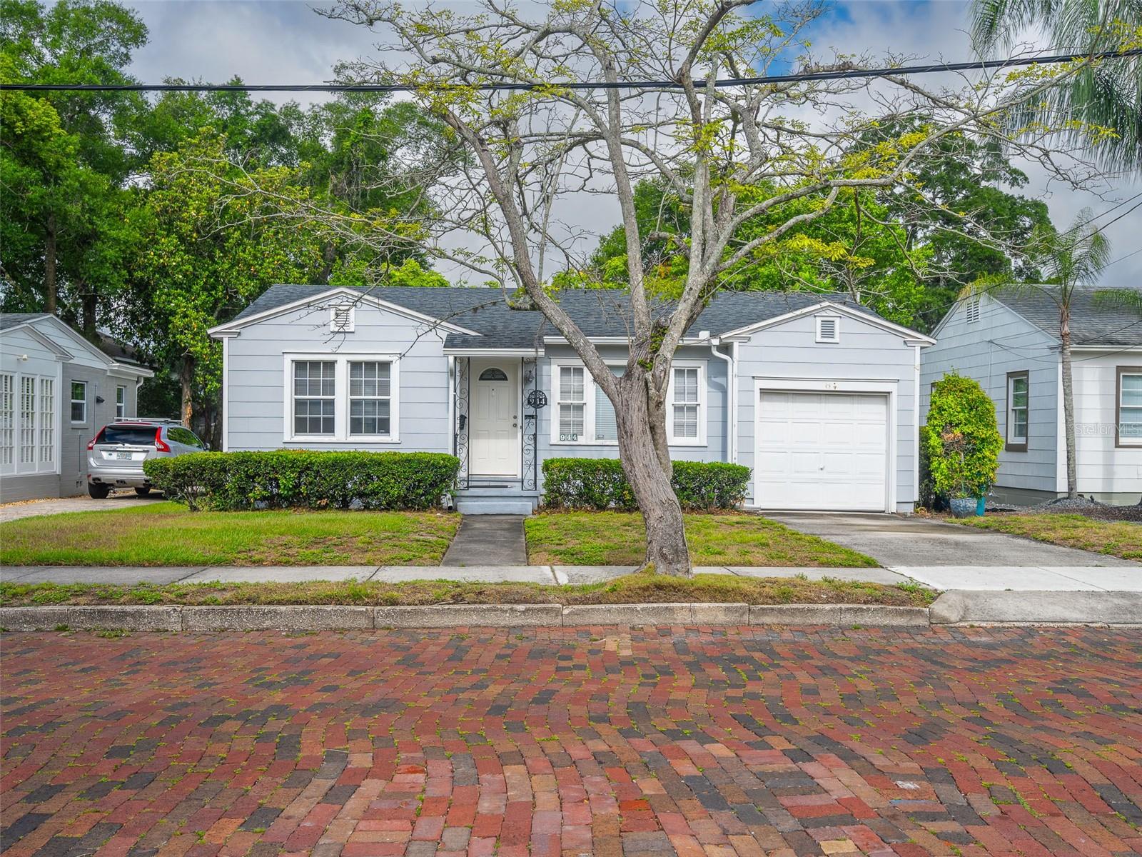 HIGHLAND GROVE - Residential