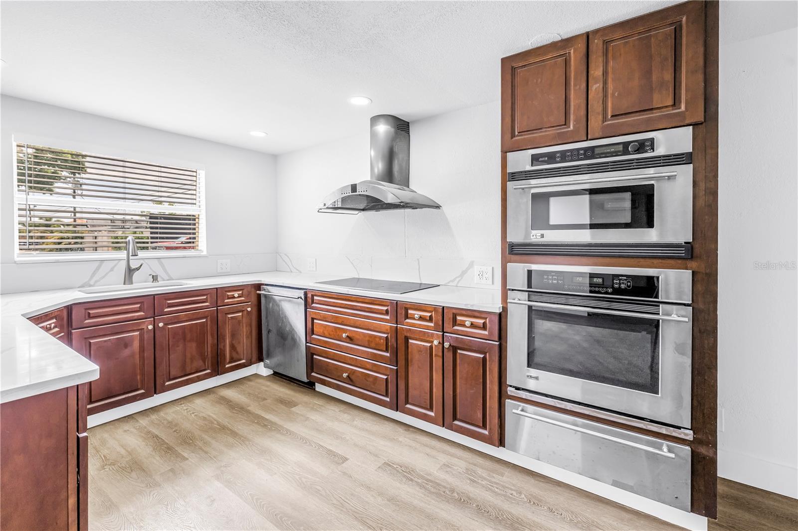 NORTH ST PETERSBURG - Residential Income