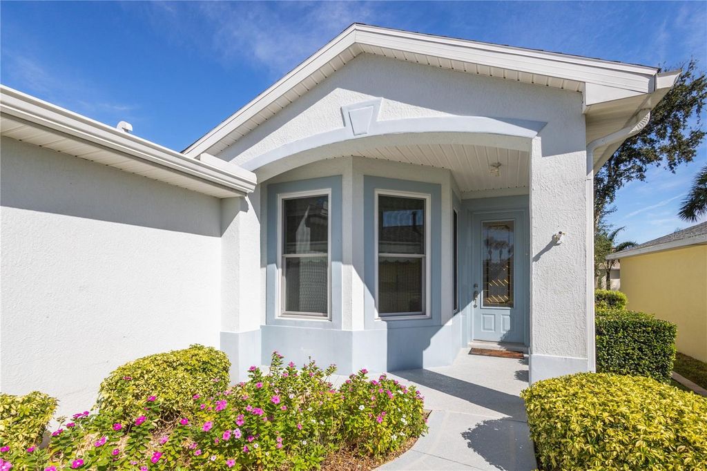 Photo of 5313 Treasure View Way, Leesburg, FL 34748 (MLS # G5102431)