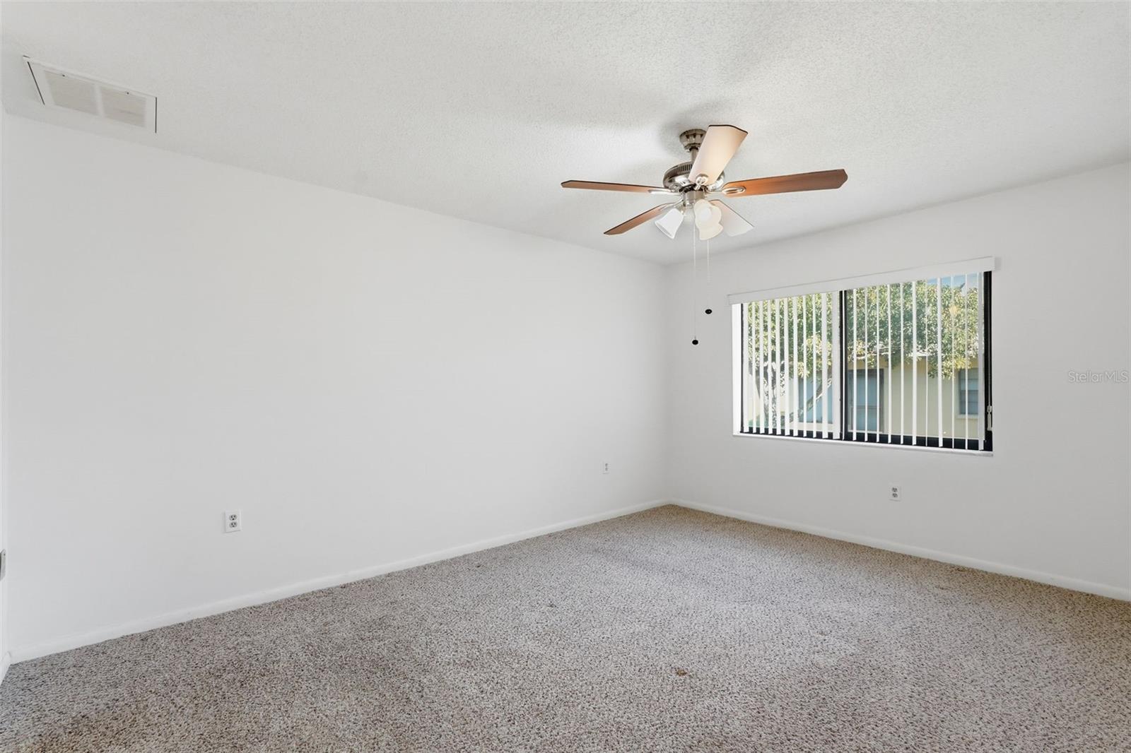 BAY PARK ESTATES - Residential