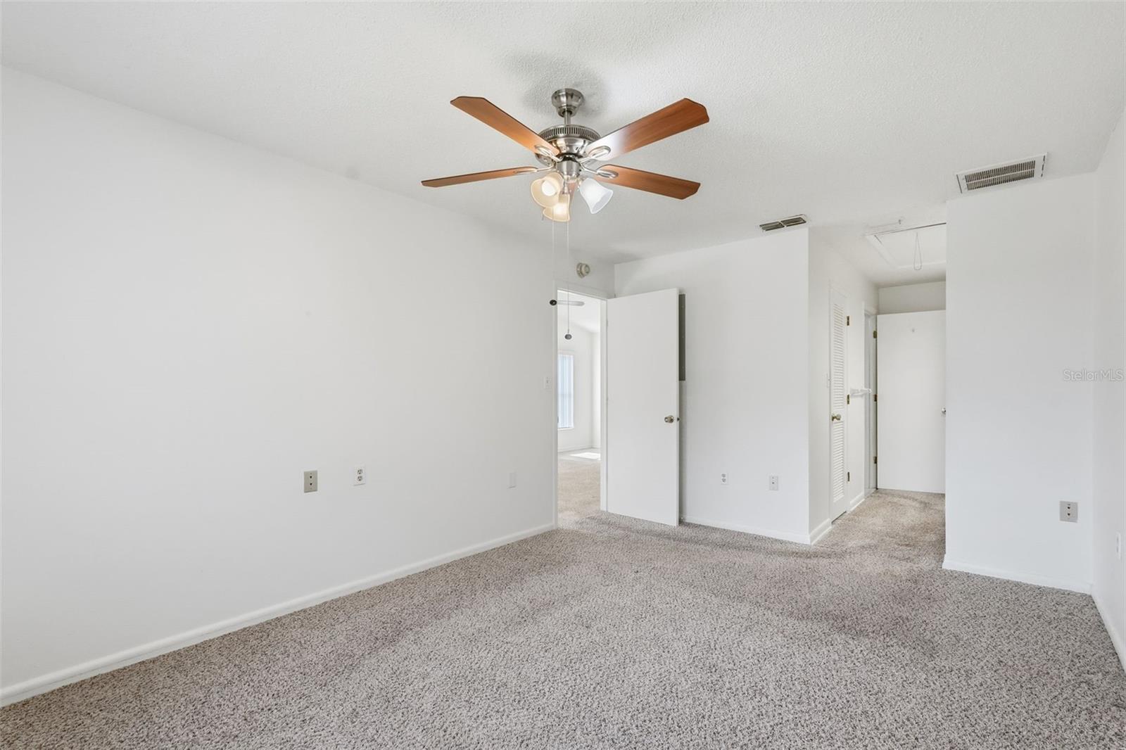 BAY PARK ESTATES - Residential