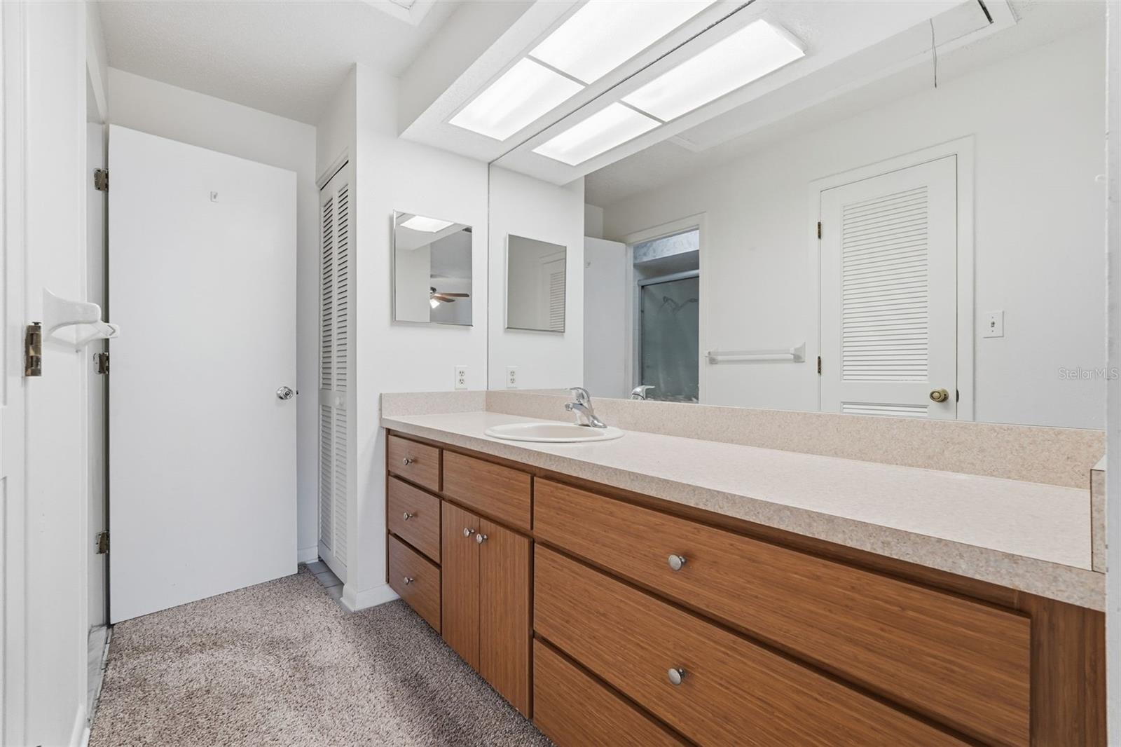 BAY PARK ESTATES - Residential