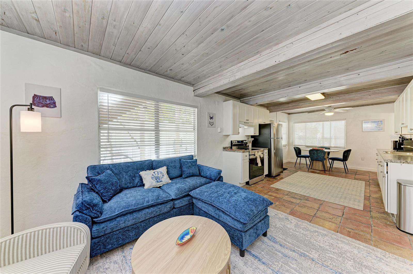 PELICAN PERCH - Residential